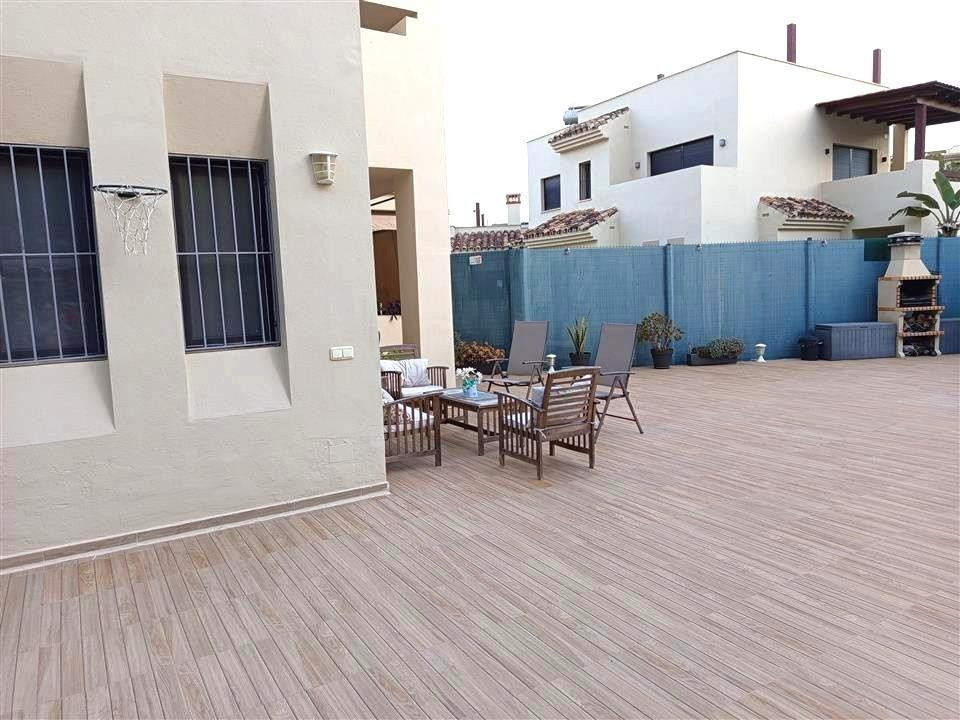 Appartement te koop in Estepona | 3 slaapkamers H5065387