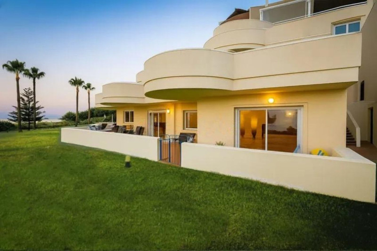 Appartement te koop in Estepona | 3 slaapkamers H5065519