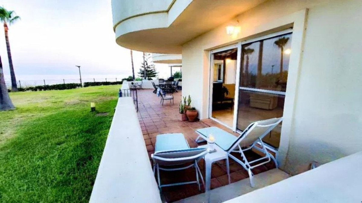 Appartement te koop in Estepona | 3 slaapkamers H5065519