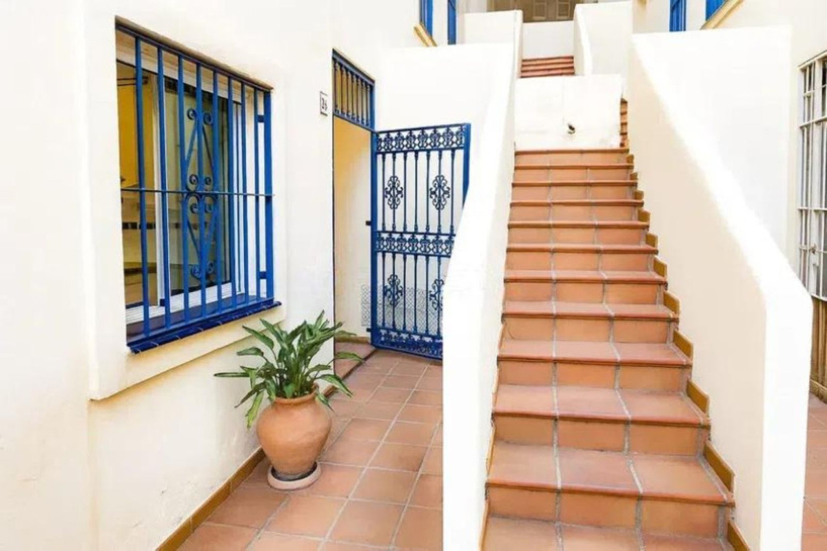 Appartement te koop in Estepona | 3 slaapkamers H5065519