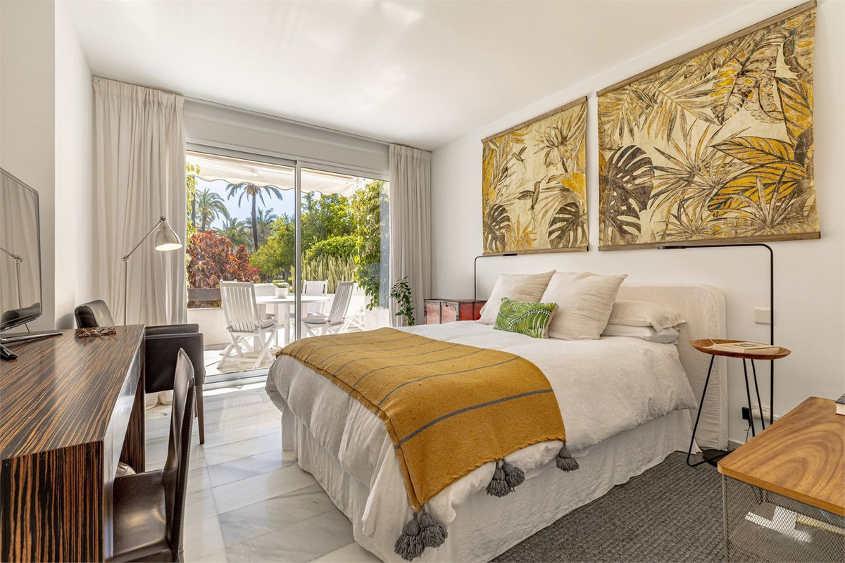 Appartement te koop in Estepona | 2 slaapkamers H5070673