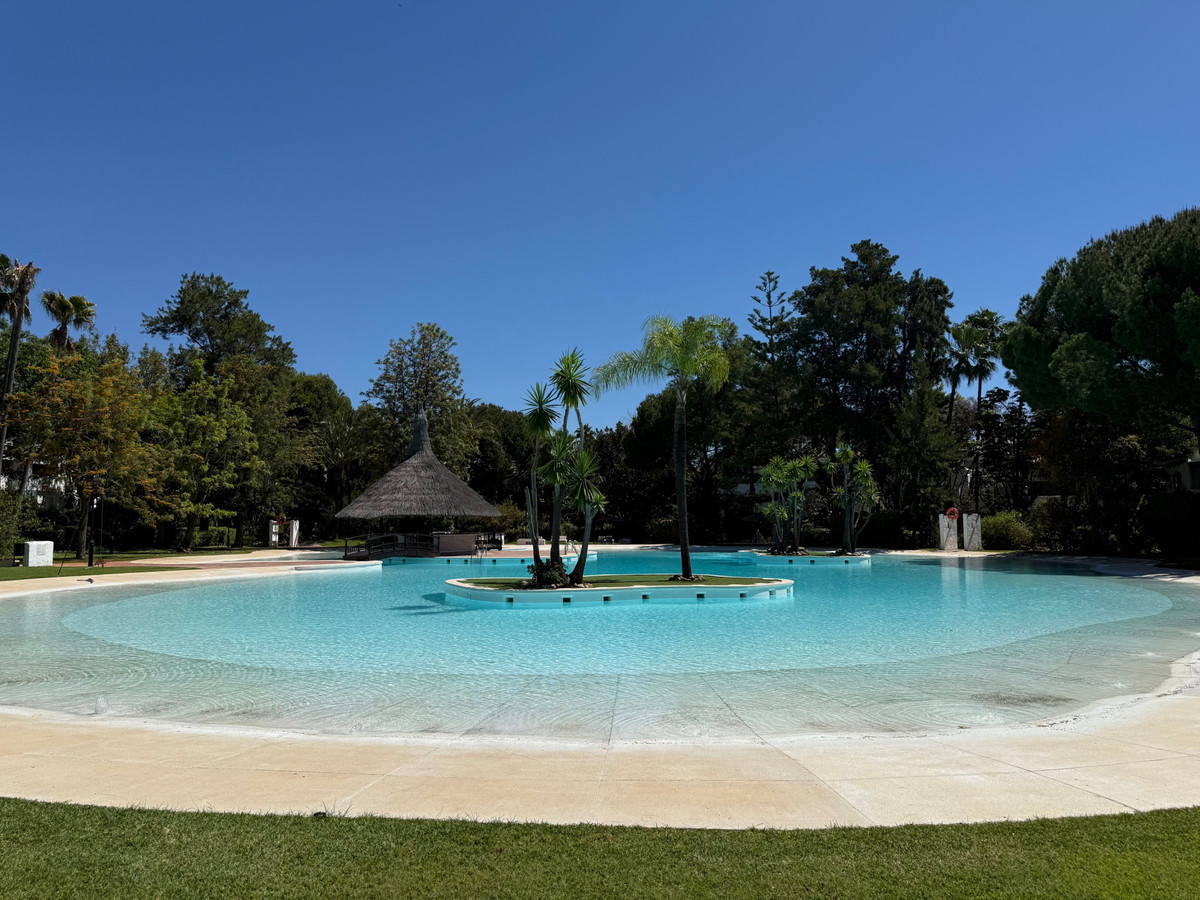 Appartement te koop in Estepona | 3 slaapkamers H5070694