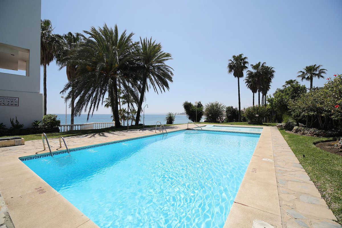 Appartement te koop in Estepona | 2 slaapkamers H5070841