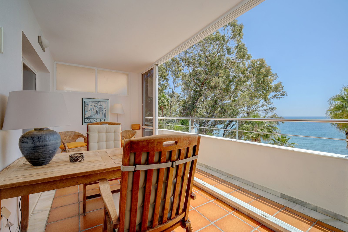 Appartement te koop in Estepona | 2 slaapkamers H5070841
