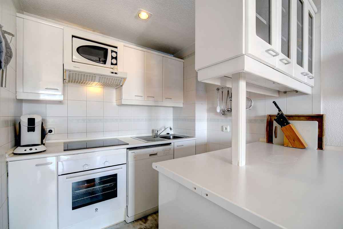 Appartement te koop in Estepona | 2 slaapkamers H5070841