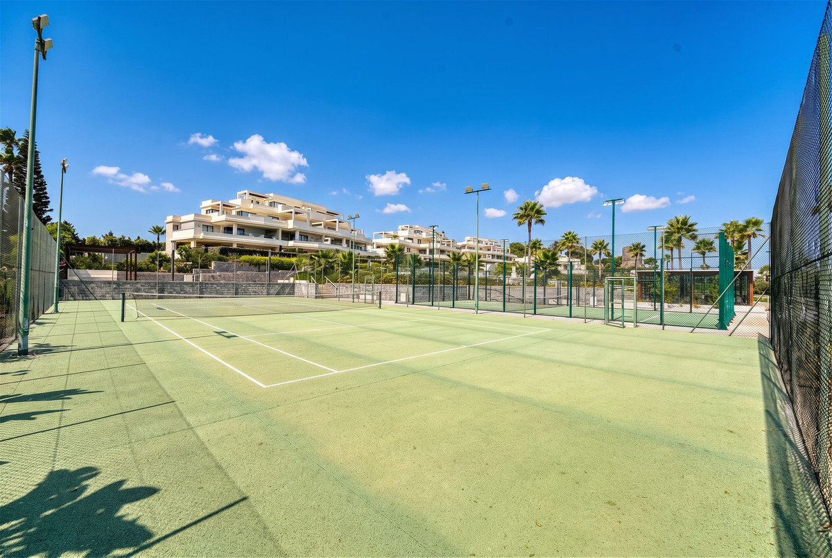 Appartement te koop in Estepona | 3 slaapkamers H5072374