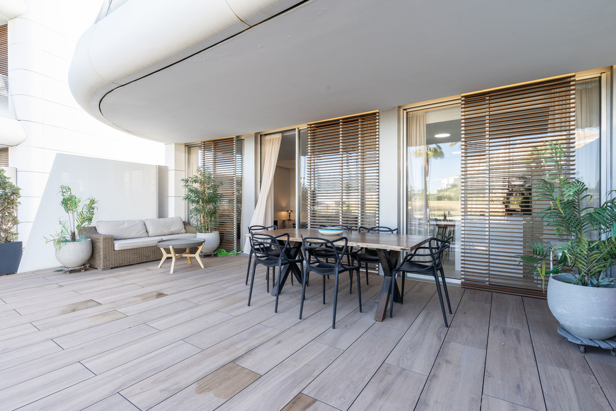Appartement te koop in Estepona | 3 slaapkamers H5072506