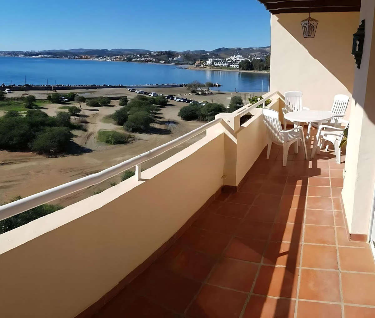 Appartement te koop in Estepona | 2 slaapkamers H5074096