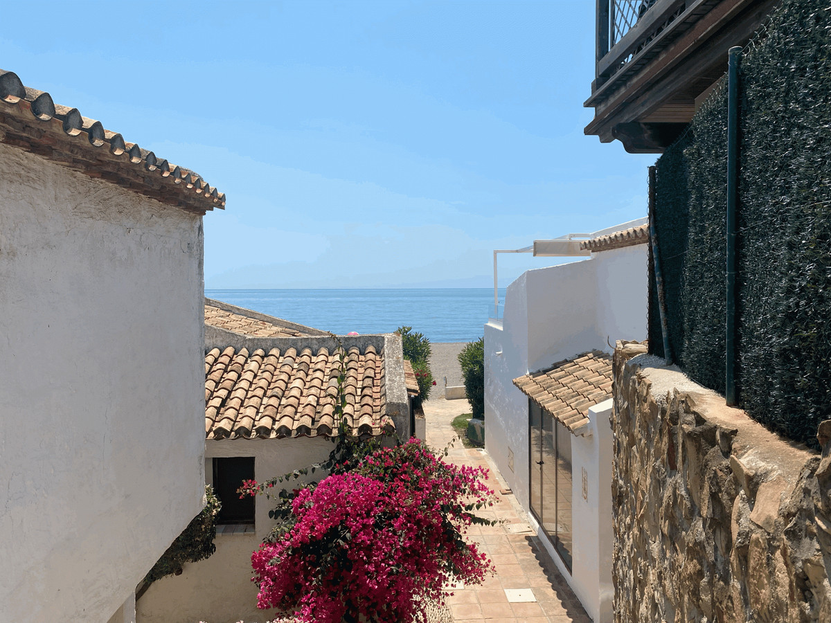 Appartement te koop in Estepona | 2 slaapkamers H5075686