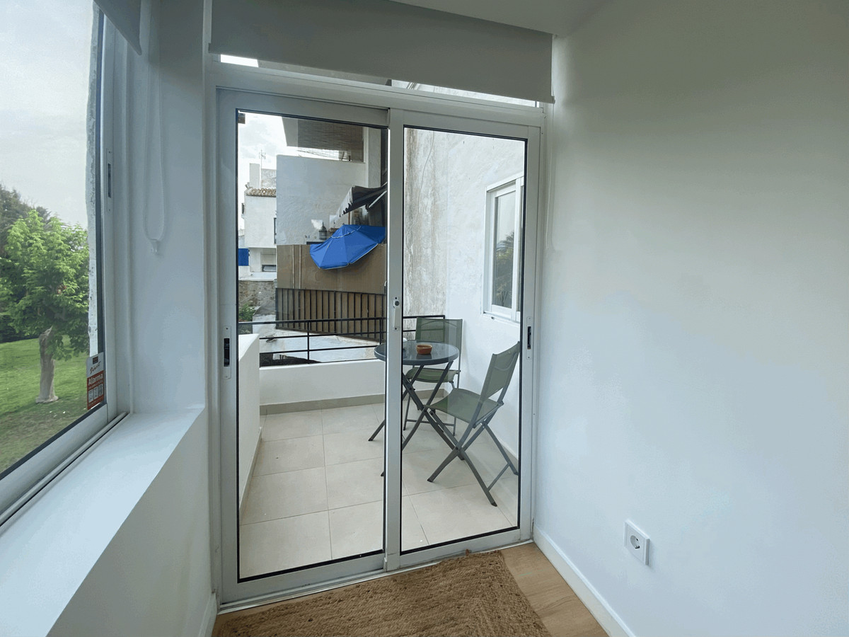 Appartement te koop in Estepona | 2 slaapkamers H5075686
