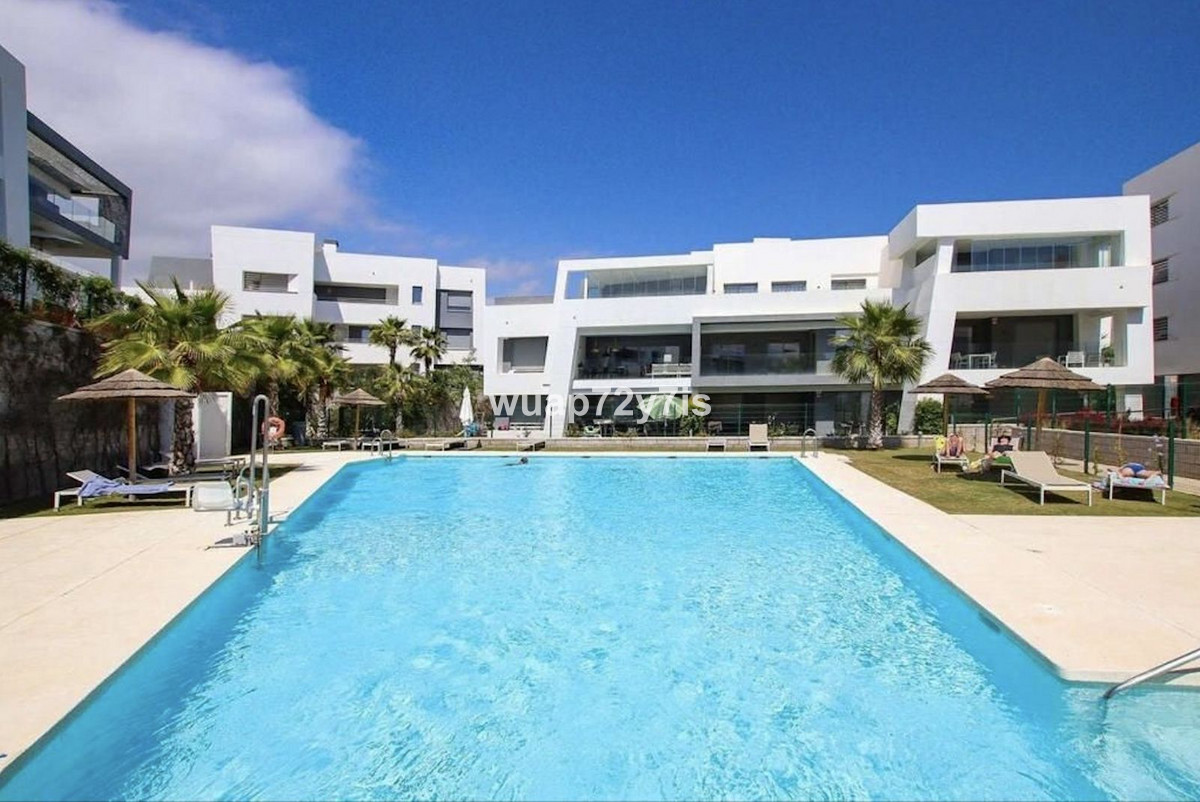 Appartement te koop in Estepona | 2 slaapkamers H5077393