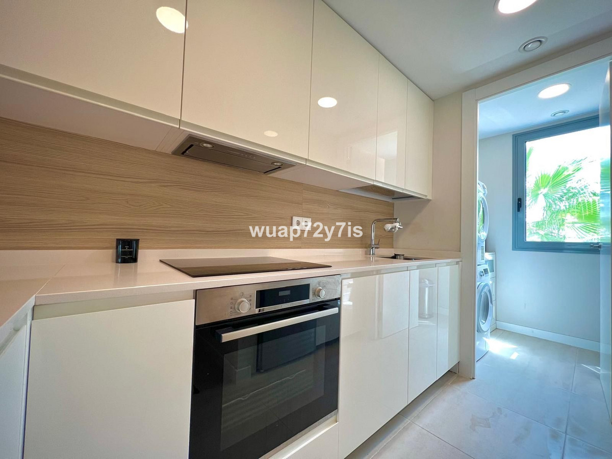 Appartement te koop in Estepona | 2 slaapkamers H5077393