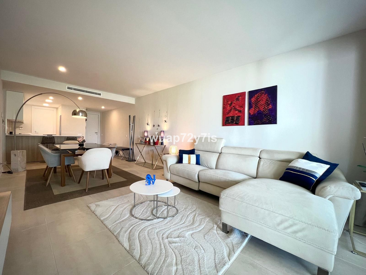 Appartement te koop in Estepona | 2 slaapkamers H5077393