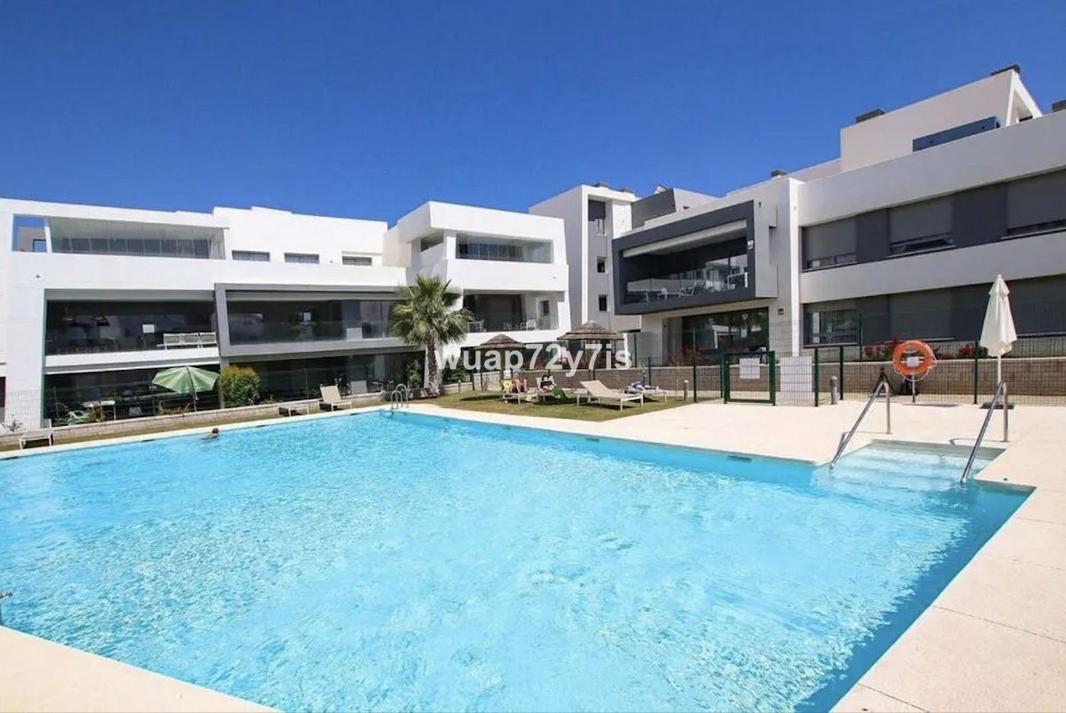 Appartement te koop in Estepona | 2 slaapkamers H5077393