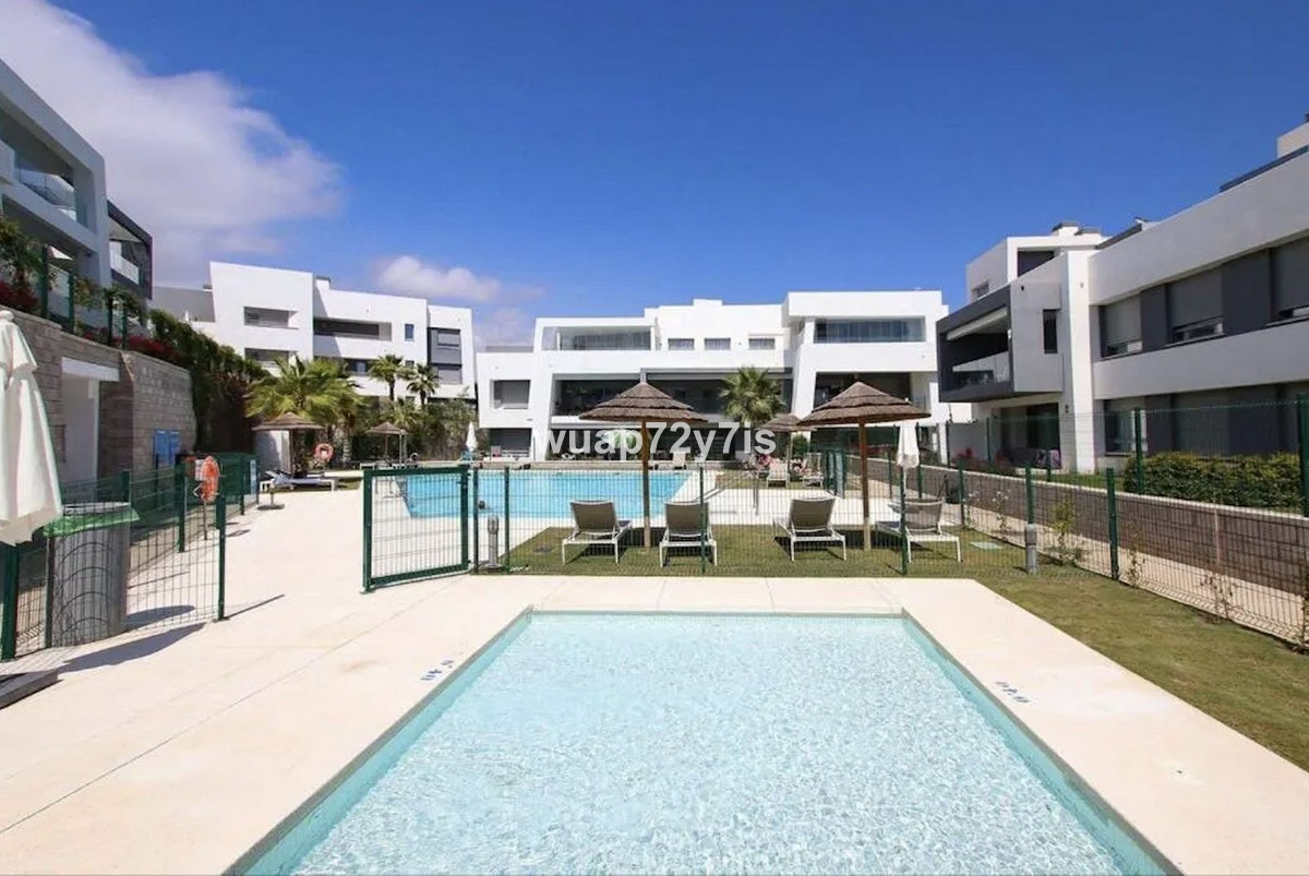 Appartement te koop in Estepona | 2 slaapkamers H5077393