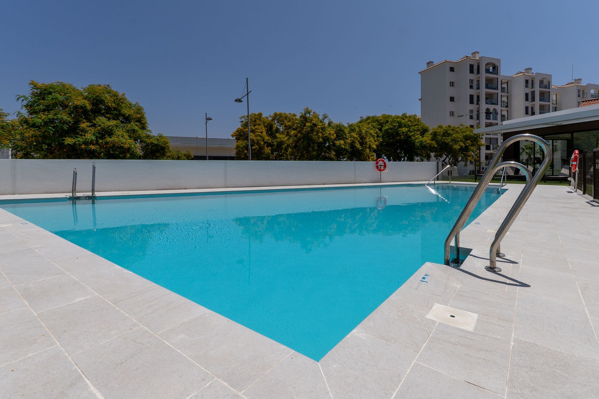 Appartement te koop in Estepona | 2 slaapkamers H5078062