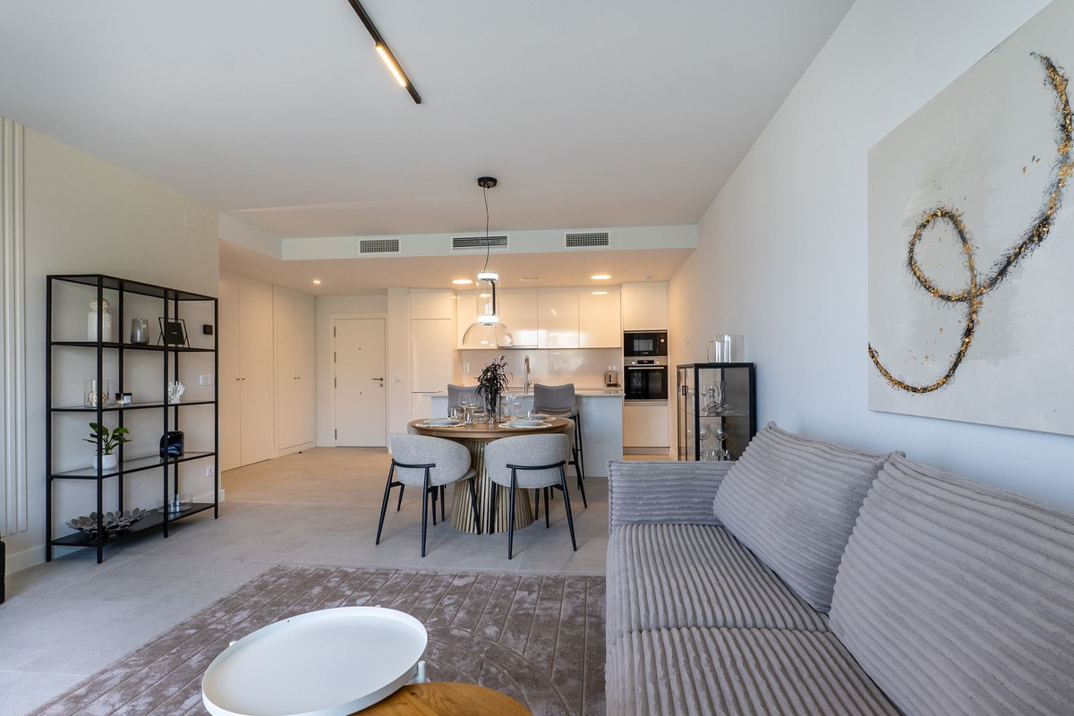 Appartement te koop in Estepona | 2 slaapkamers H5078062