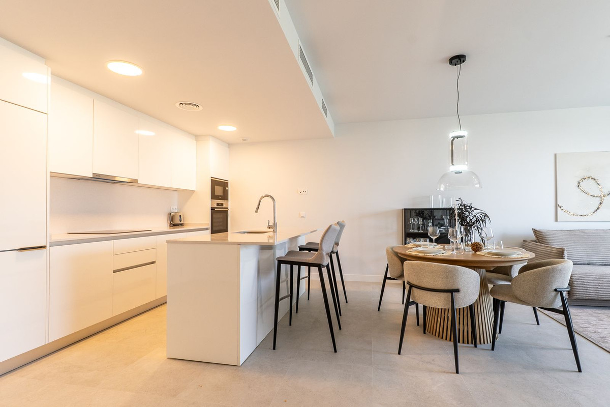 Appartement te koop in Estepona | 2 slaapkamers H5078062