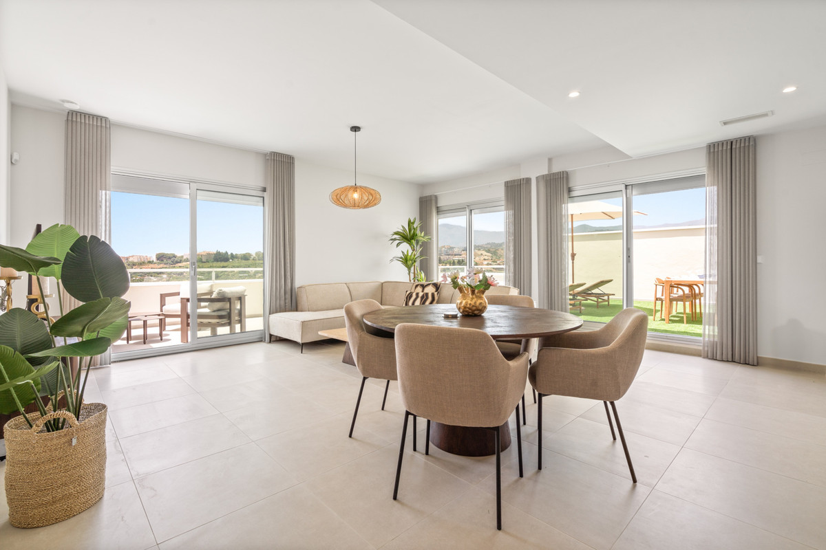 Penthouse te koop in Estepona | 2 slaapkamers H5079364