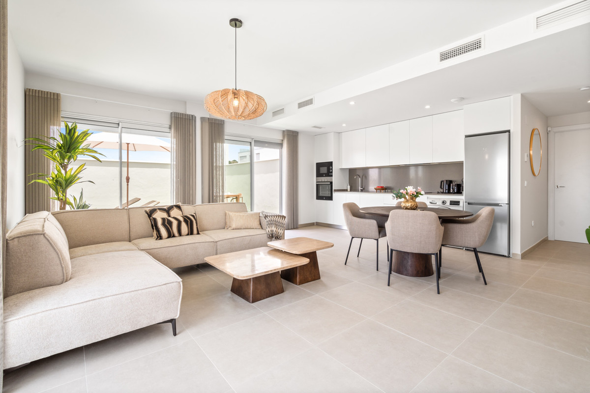 Penthouse te koop in Estepona | 2 slaapkamers H5079364