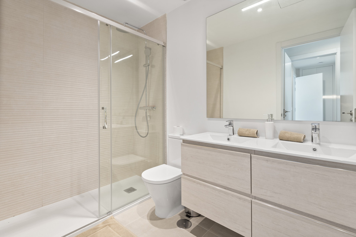 Penthouse te koop in Estepona | 2 slaapkamers H5079364