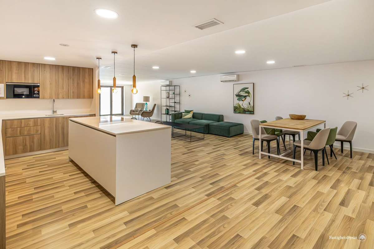 Penthouse te koop in Estepona | 4 slaapkamers H5079970