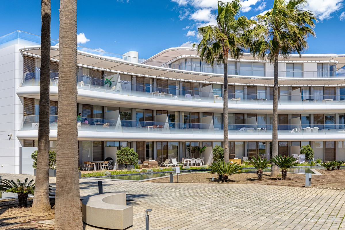 Penthouse te koop in Estepona | 4 slaapkamers H5079970