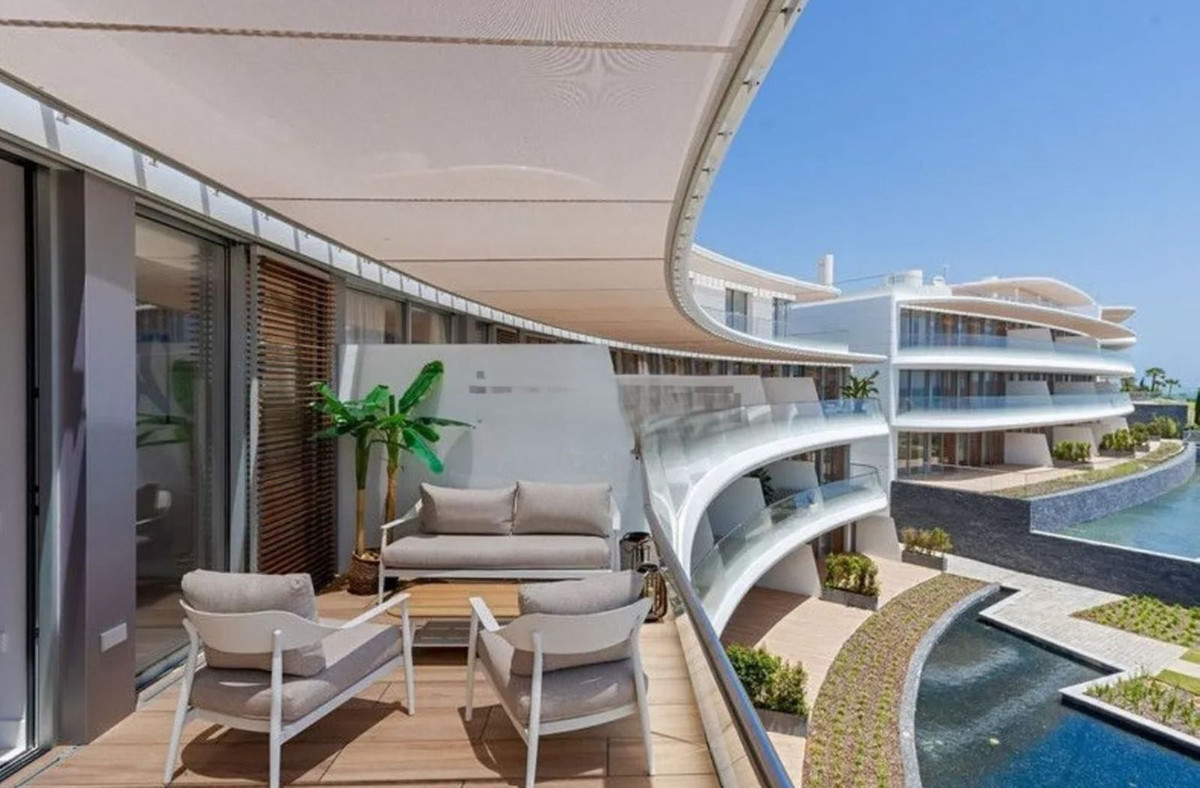 Penthouse te koop in Estepona | 4 slaapkamers H5079970