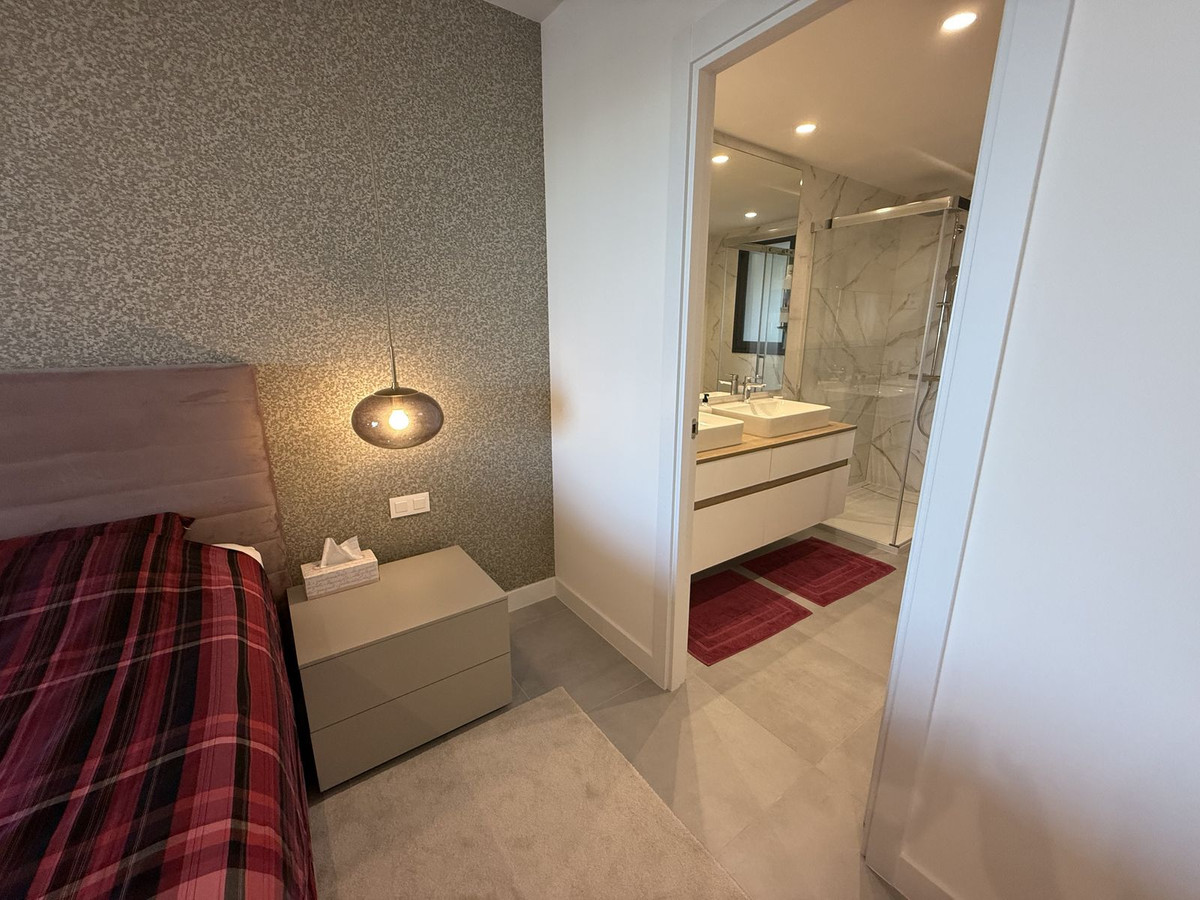 Appartement te koop in Estepona | 2 slaapkamers H5080000