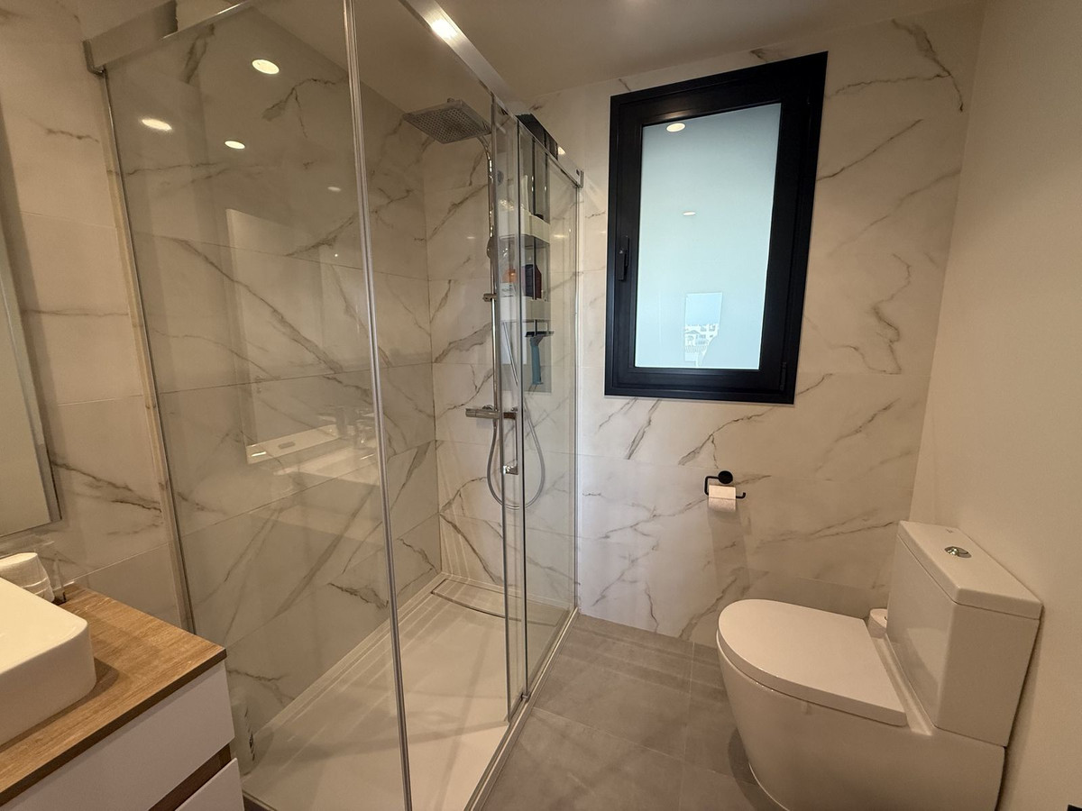 Appartement te koop in Estepona | 2 slaapkamers H5080000