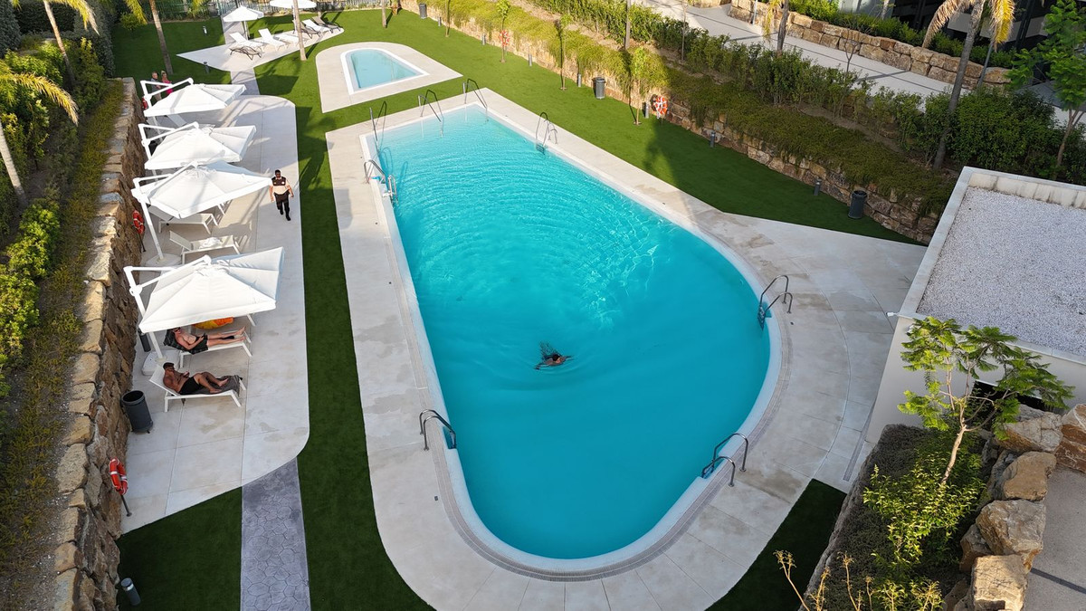 Appartement te koop in Estepona | 2 slaapkamers H5080000