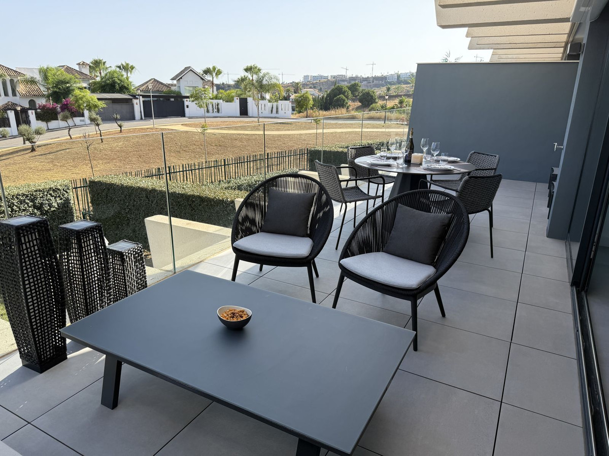 Appartement te koop in Estepona | 2 slaapkamers H5080000