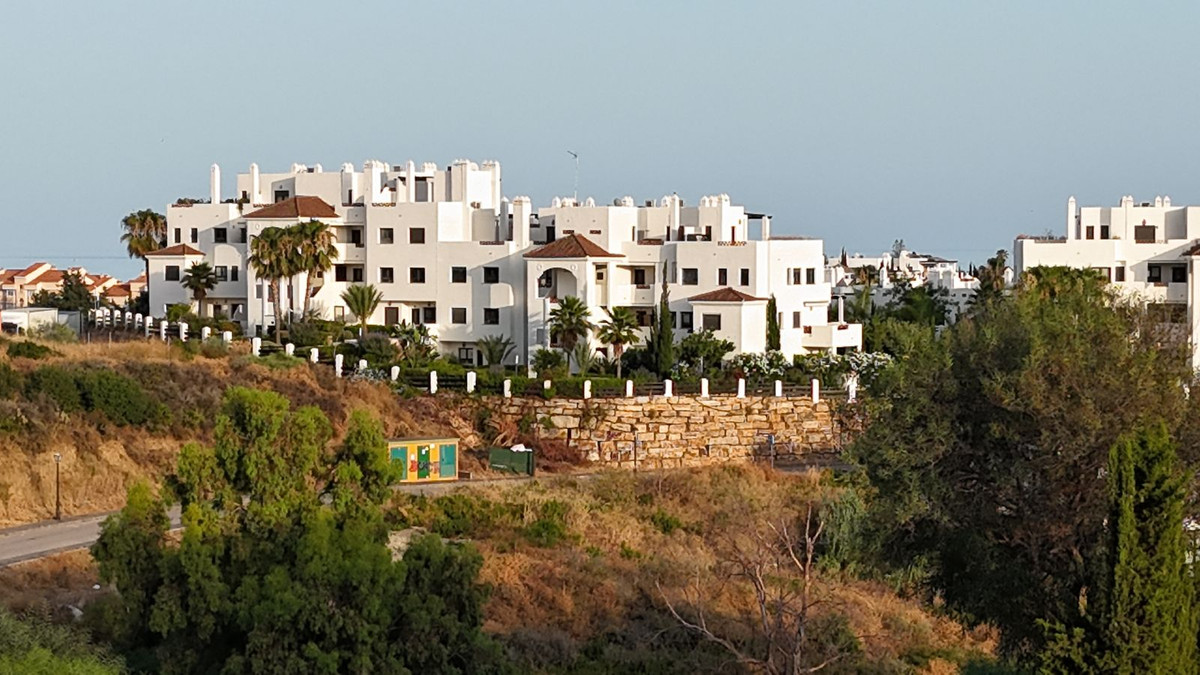 Appartement te koop in Estepona | 2 slaapkamers H5080000