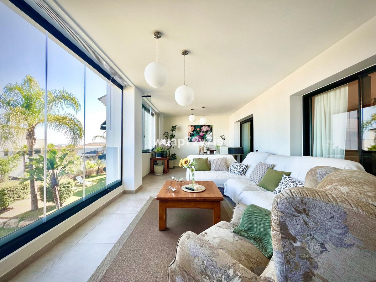 Appartement te koop in Estepona | 3 slaapkamers H5080138