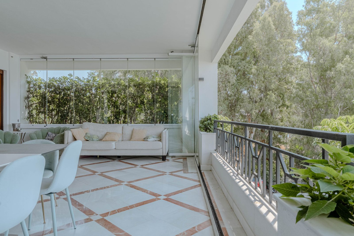 Appartement te koop in Estepona | 3 slaapkamers H5080258