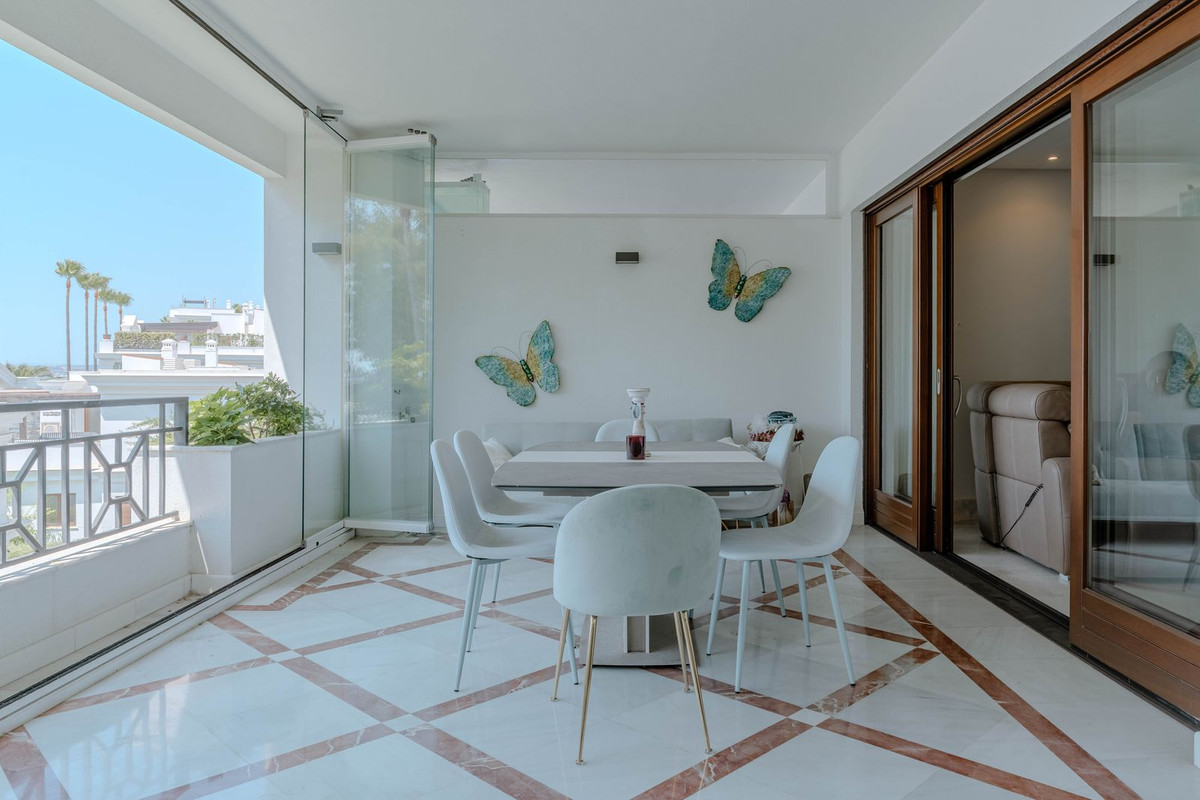 Appartement te koop in Estepona | 3 slaapkamers H5080258