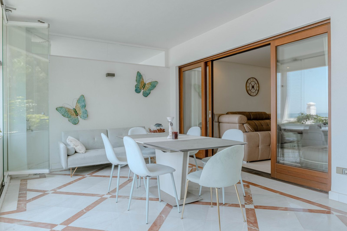 Appartement te koop in Estepona | 3 slaapkamers H5080258