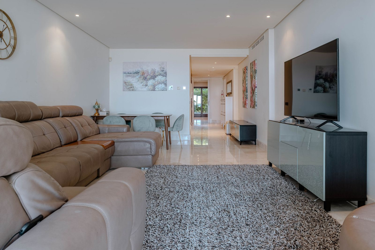 Appartement te koop in Estepona | 3 slaapkamers H5080258