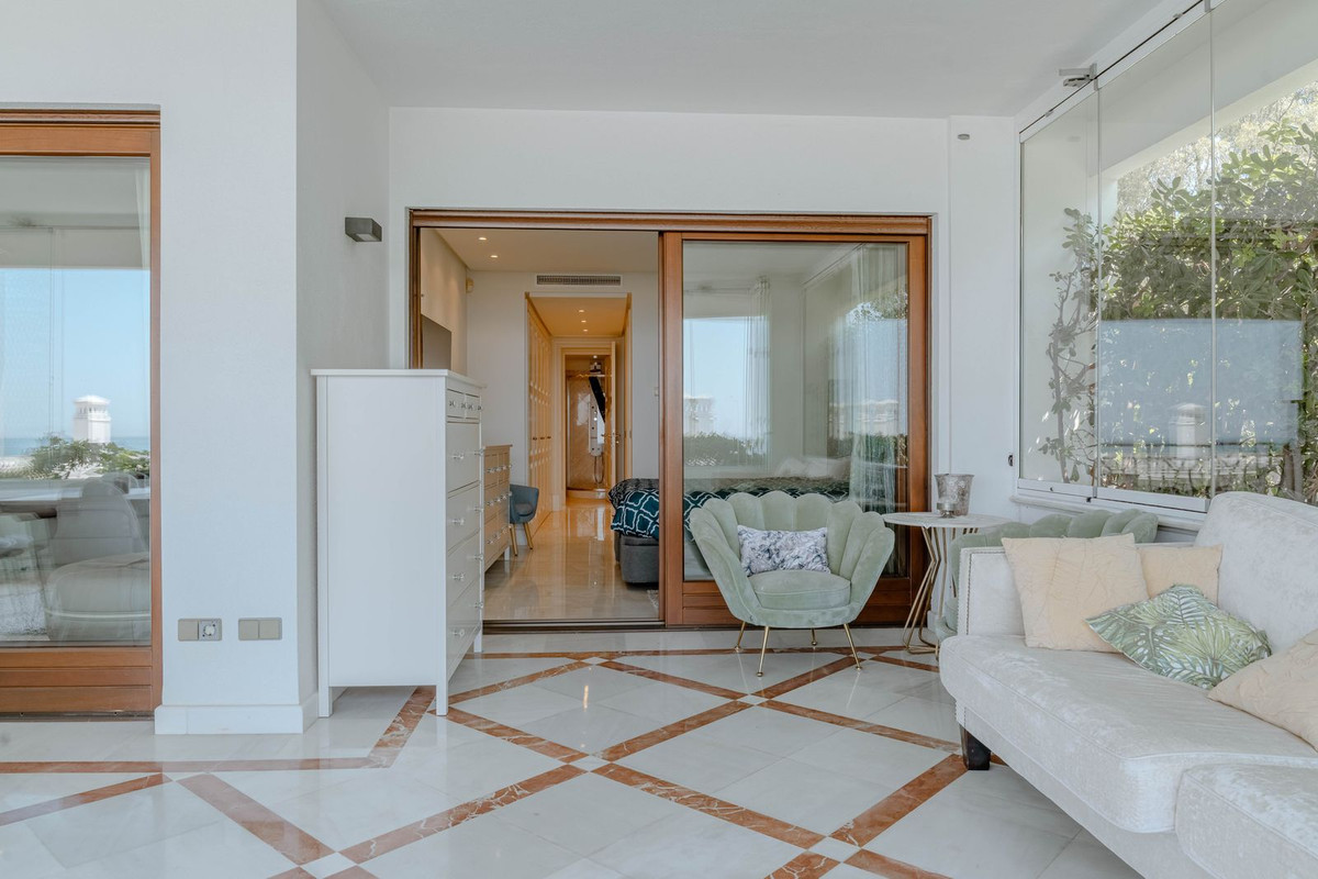 Appartement te koop in Estepona | 3 slaapkamers H5080258