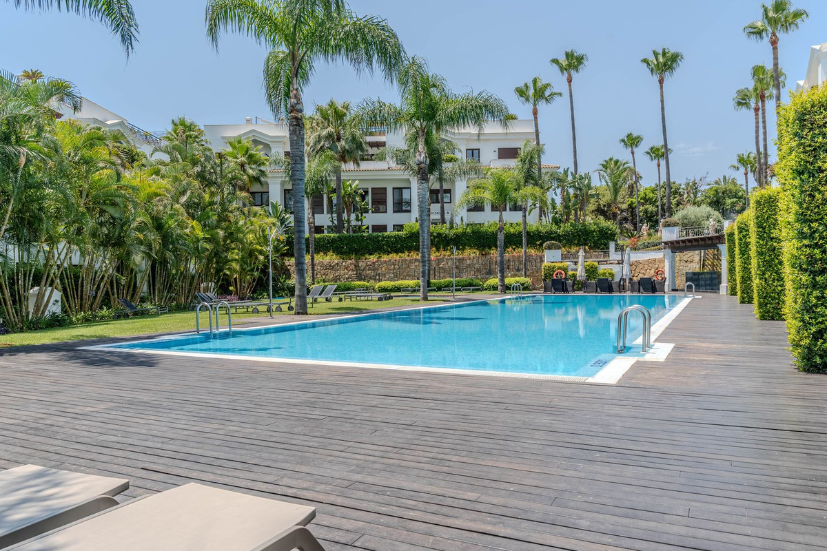 Appartement te koop in Estepona | 3 slaapkamers H5080258