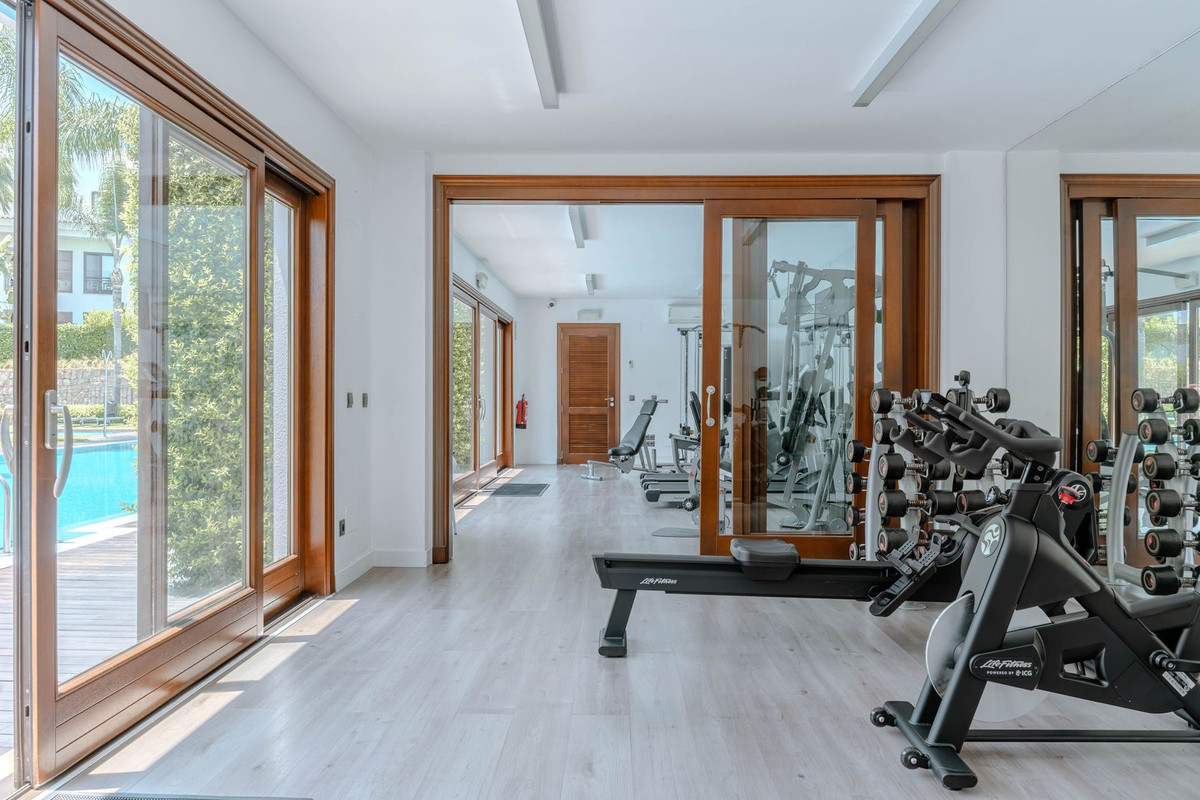 Appartement te koop in Estepona | 3 slaapkamers H5080258