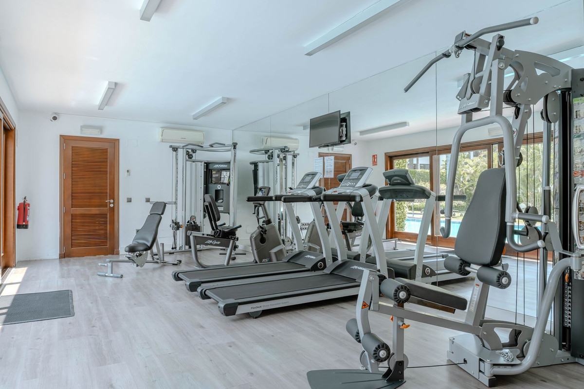 Appartement te koop in Estepona | 3 slaapkamers H5080258