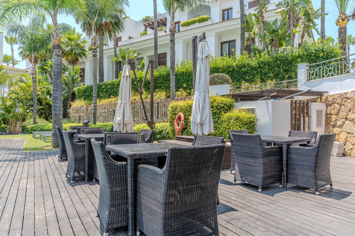 Appartement te koop in Estepona | 3 slaapkamers H5080258