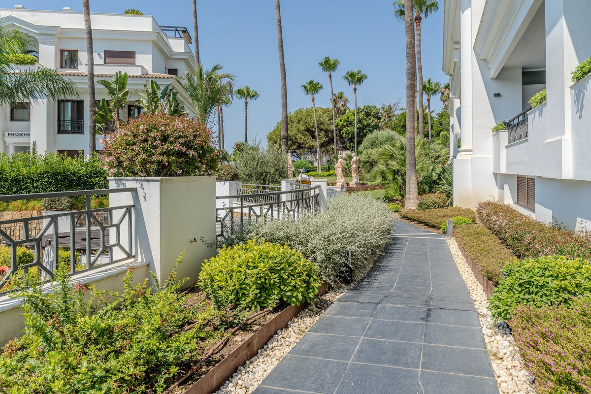 Appartement te koop in Estepona | 3 slaapkamers H5080258
