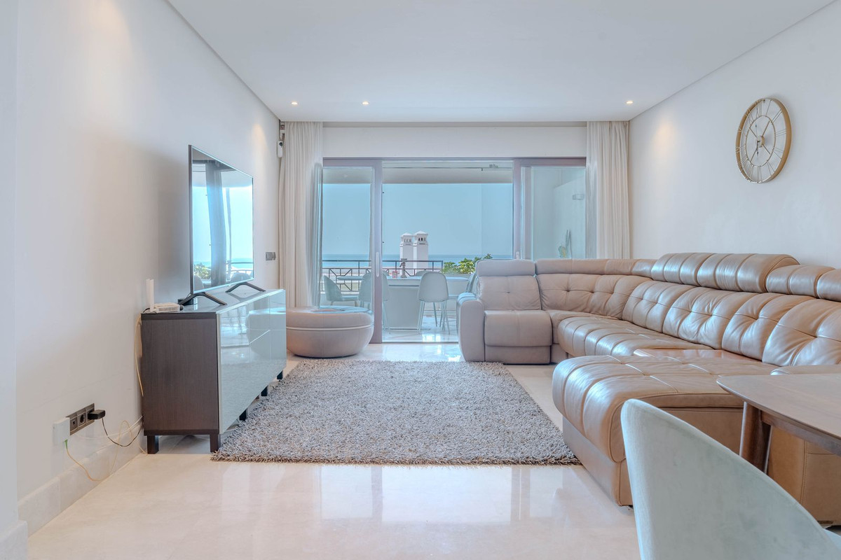 Appartement te koop in Estepona | 3 slaapkamers H5080258