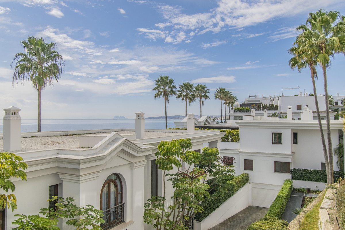 Appartement te koop in Estepona | 3 slaapkamers H5080345