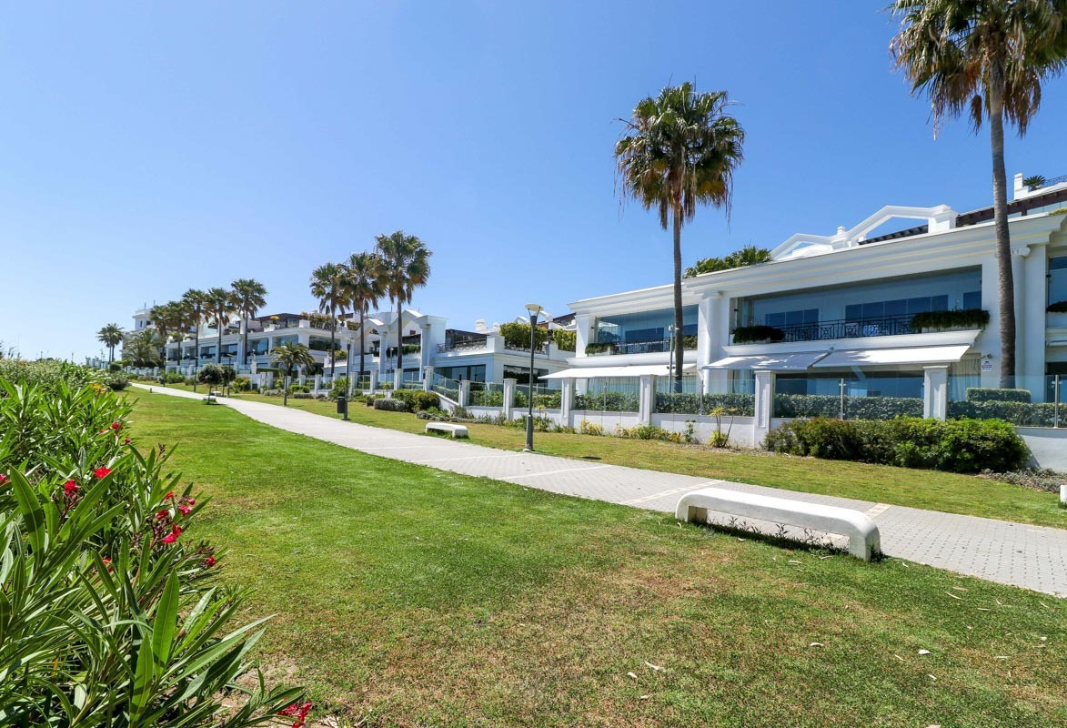 Appartement te koop in Estepona | 3 slaapkamers H5080345