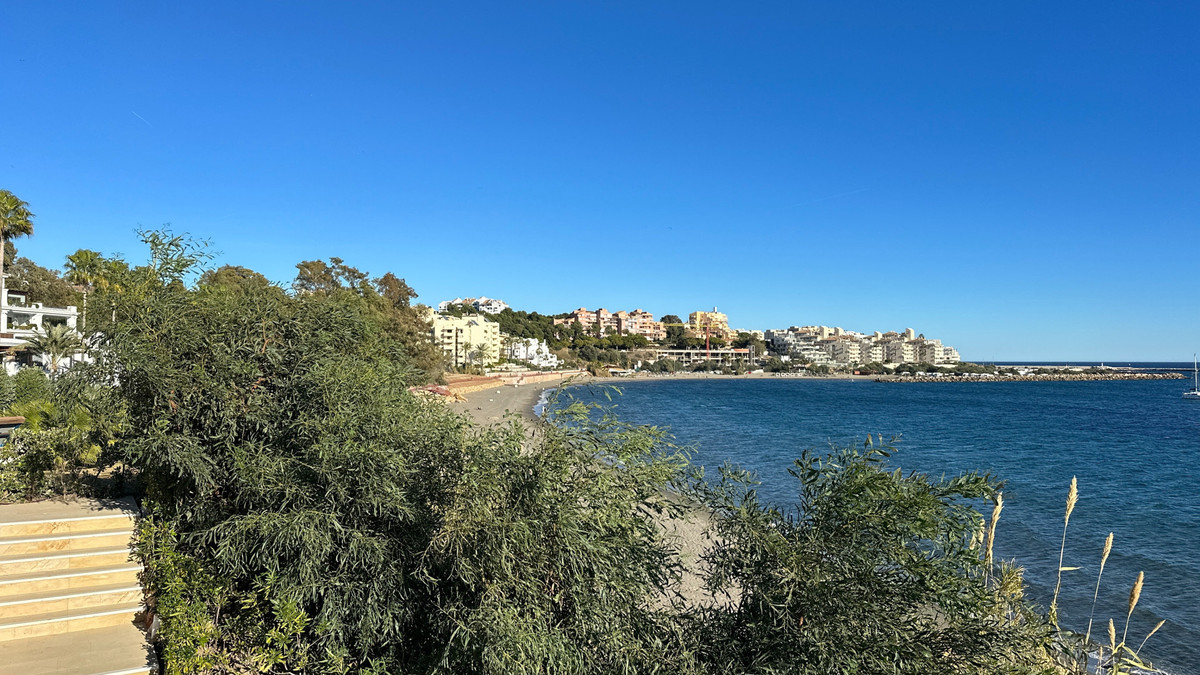 Appartement te koop in Estepona | 3 slaapkamers H5080345