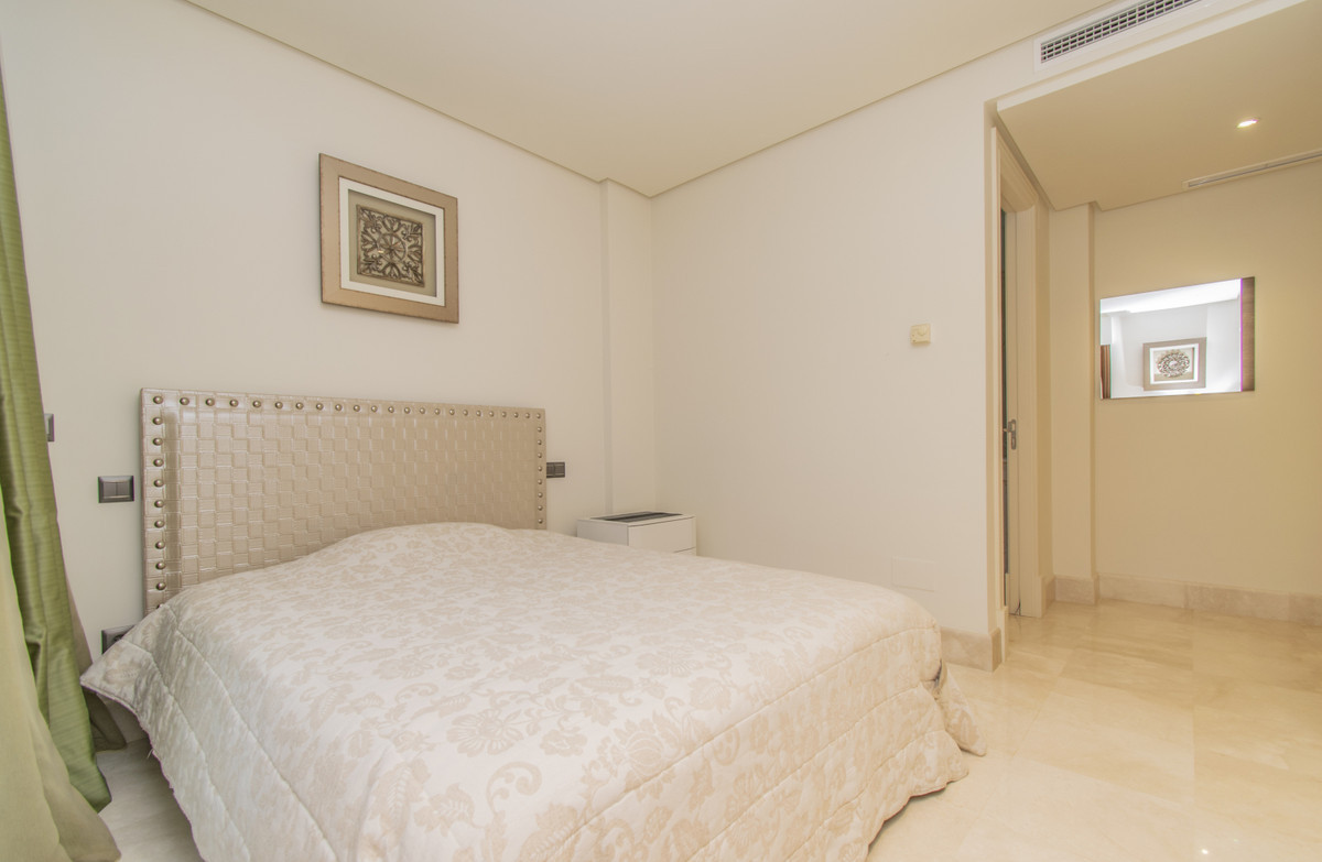 Appartement te koop in Estepona | 3 slaapkamers H5080345