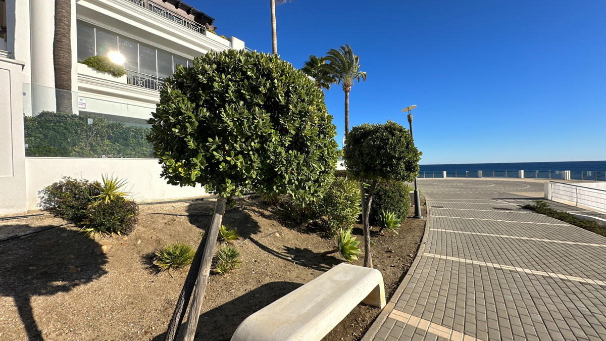 Appartement te koop in Estepona | 3 slaapkamers H5080345